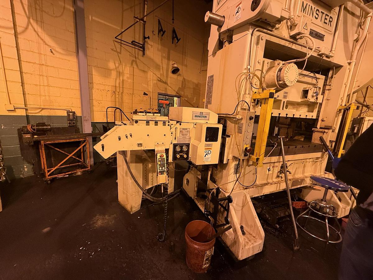 Used 100 TON MINSTER MODEL P2-100-60-31 STRAIGHT SIDE PRESS