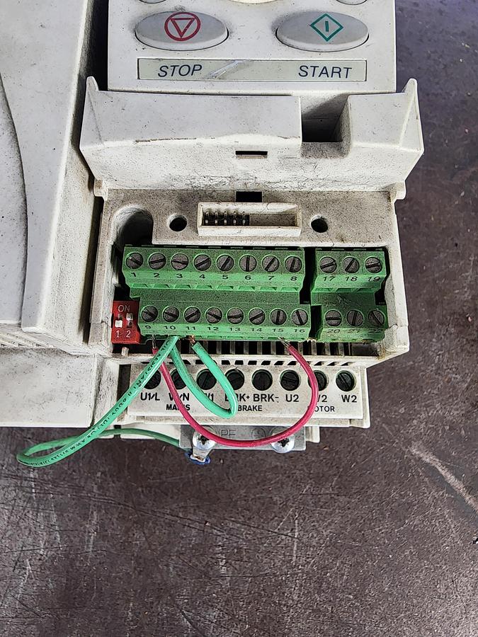 Used ABB ACS355-03U-09A8-2 2.2 KW 3 HP AC Drive