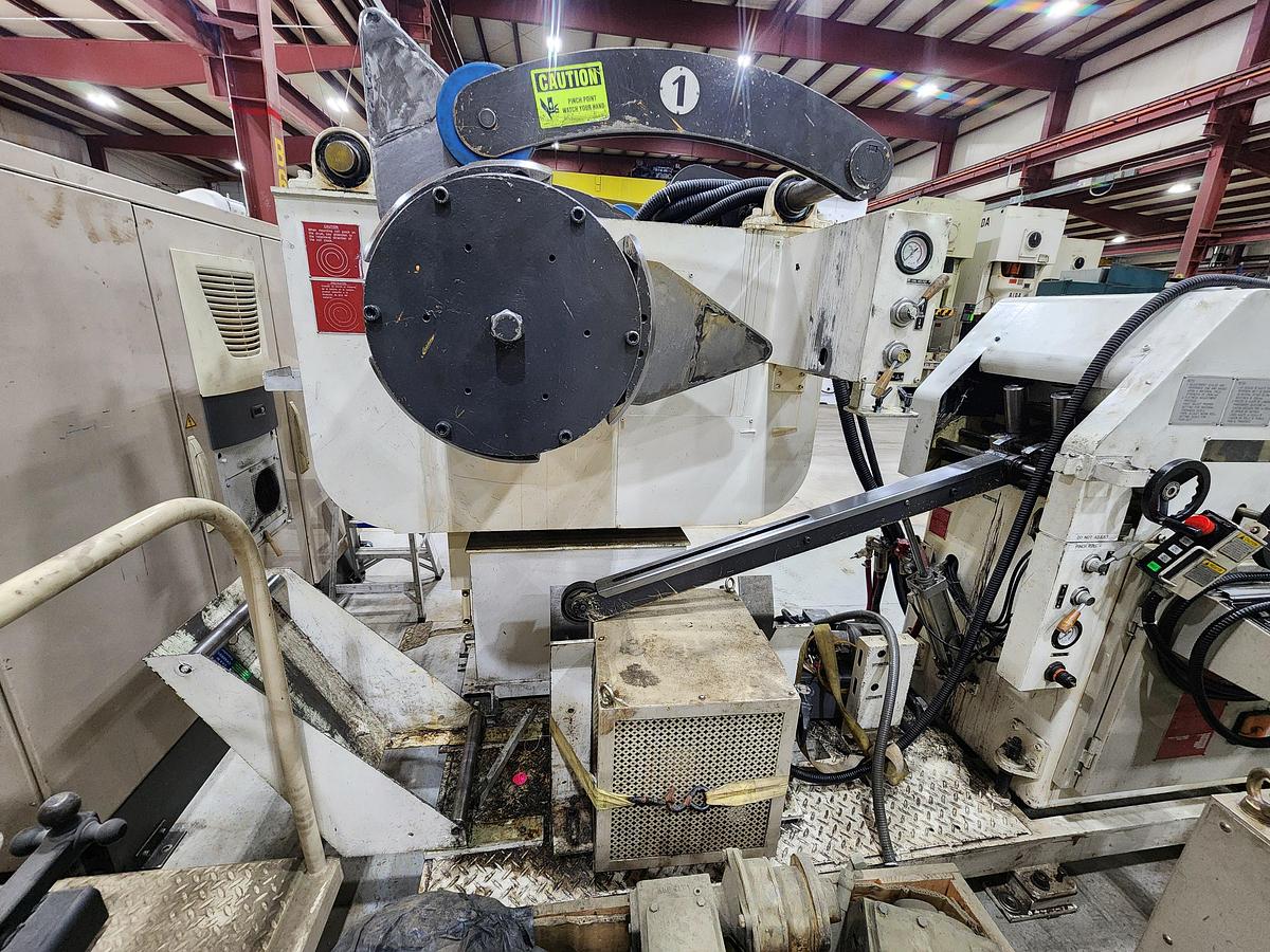 Used AIDA MODEL LFL-300R STRAIGHTENER FEEDER