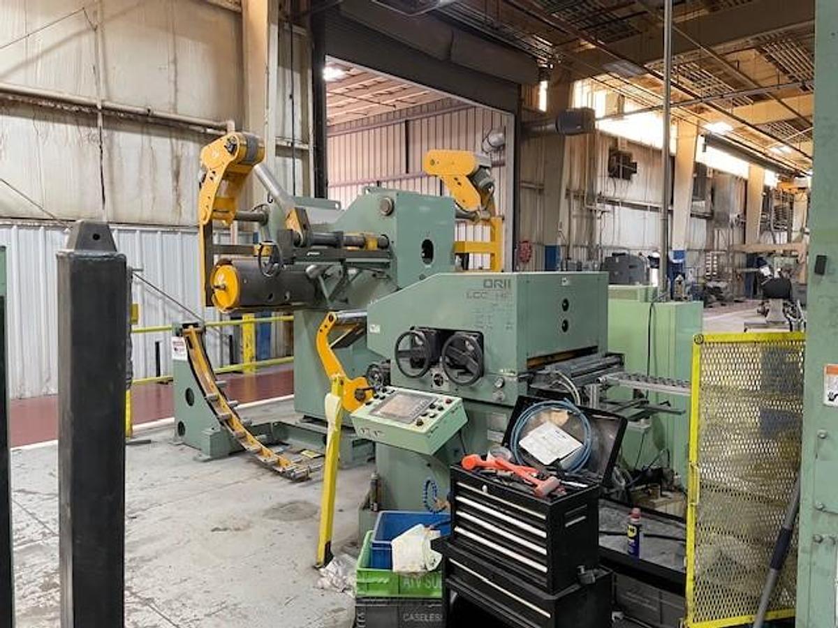 Used 300 TON KOMATSU MODEL L2M300-3BM STRAIGHT SIDE PRESS