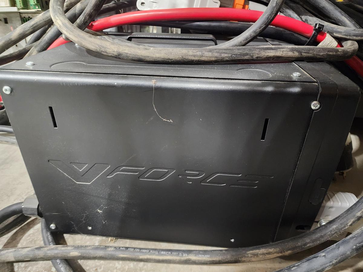 Used Caterpillar Model: EC25K 5000 lbs Electric ForkLift *Charger Included*