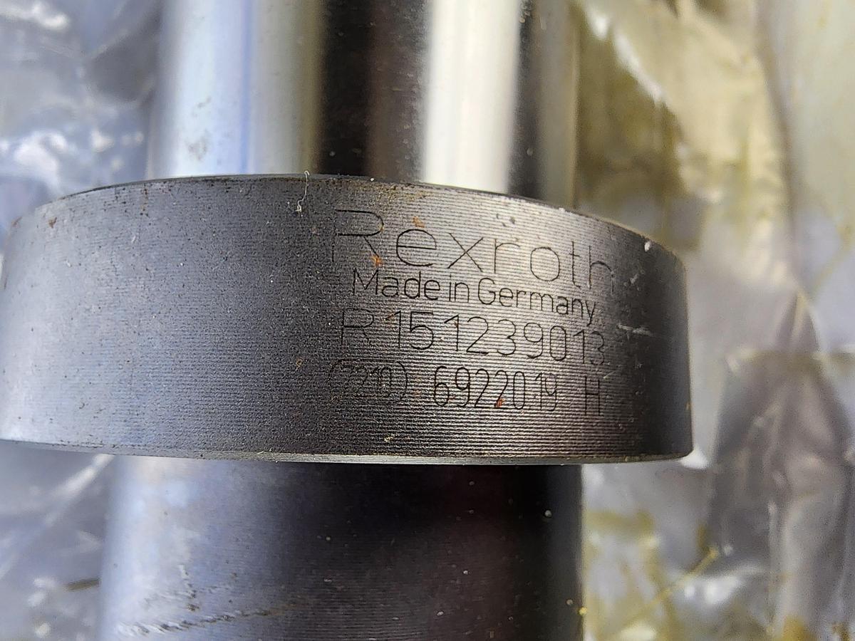 Rexroth R151239013 Ball Screw / R151039990 -NEW-
