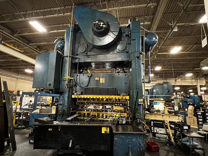 Used 800 TON VERSON MODEL S2-800-108-60T STRAIGHT SIDE PRESS