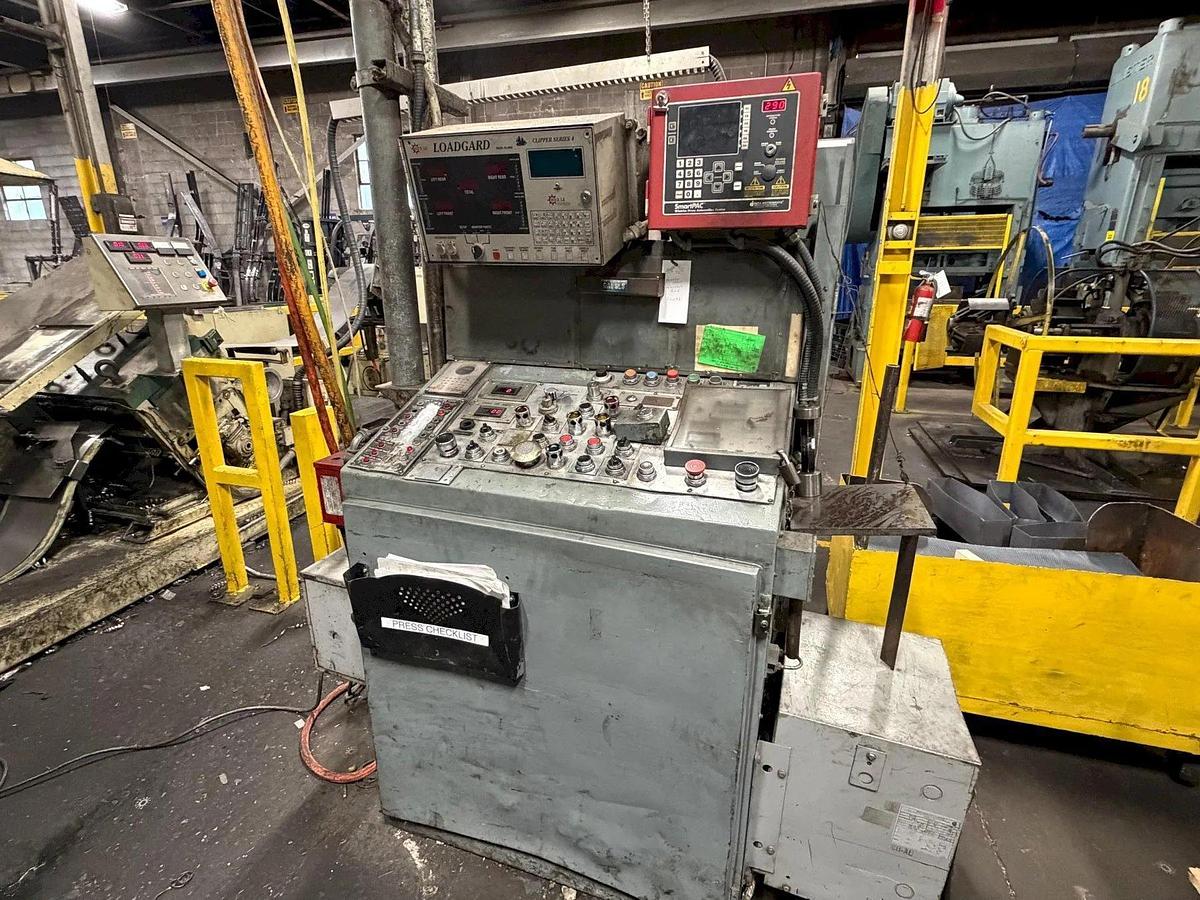 Used 300 TON MINSTER MODEL PM3-300-84 STRAIGHT SIDE PRESS