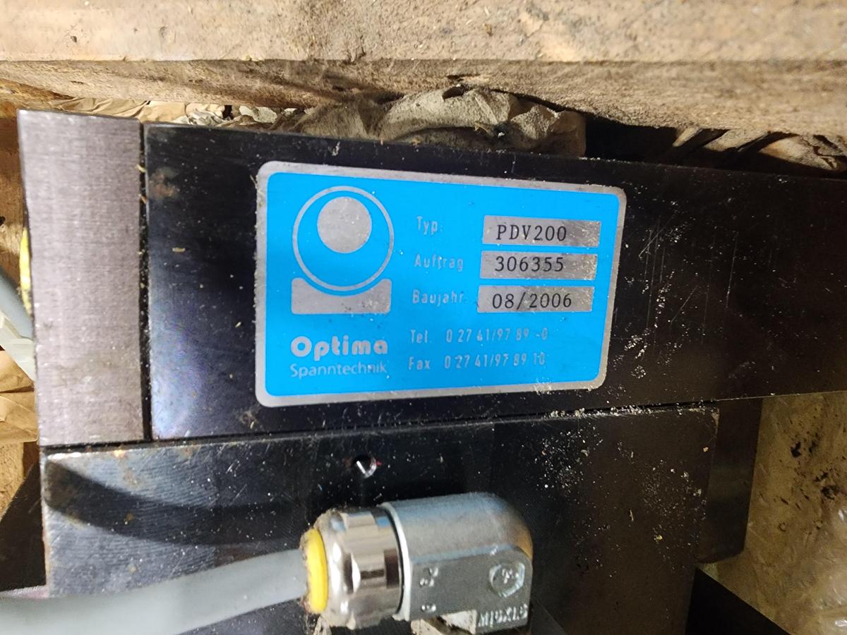 Muller Weingarten / 1000 Ton Muller Bolster Clamp