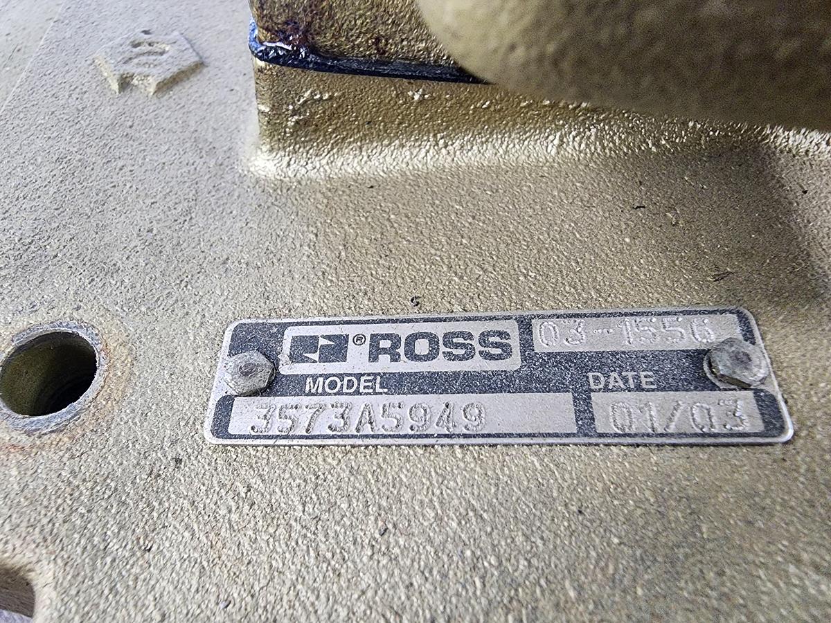 Used Ross Controls 3573A5949 / 250-0241 Solenoid Valve
