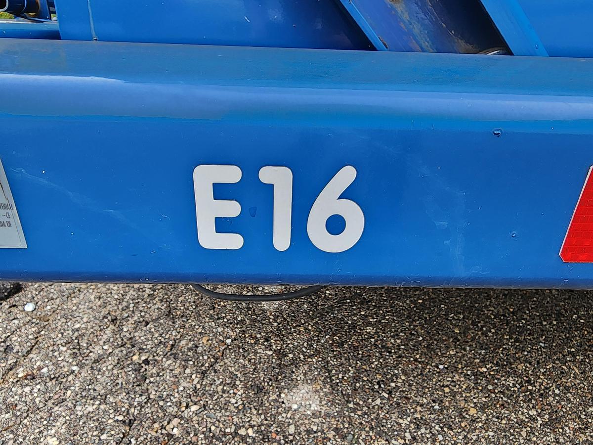 Used AIR-TOW E-16 ENCLOSED TRAILER