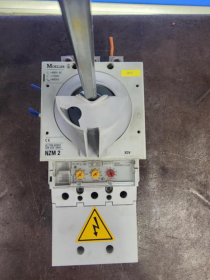 Used Moeller NZM2 3P 250A Breaker / Rotary Switch