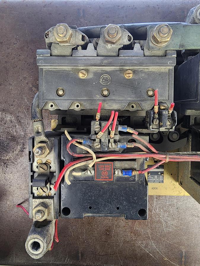 Used Allen-Bradley 705-EOD731 Size 4 Reversing Starter 705-E0D731