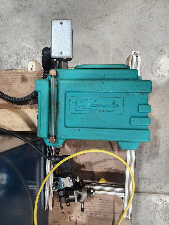 Used Rapid-Air Model:106D 6" Feeder with Control and LSP Lube Sprayer