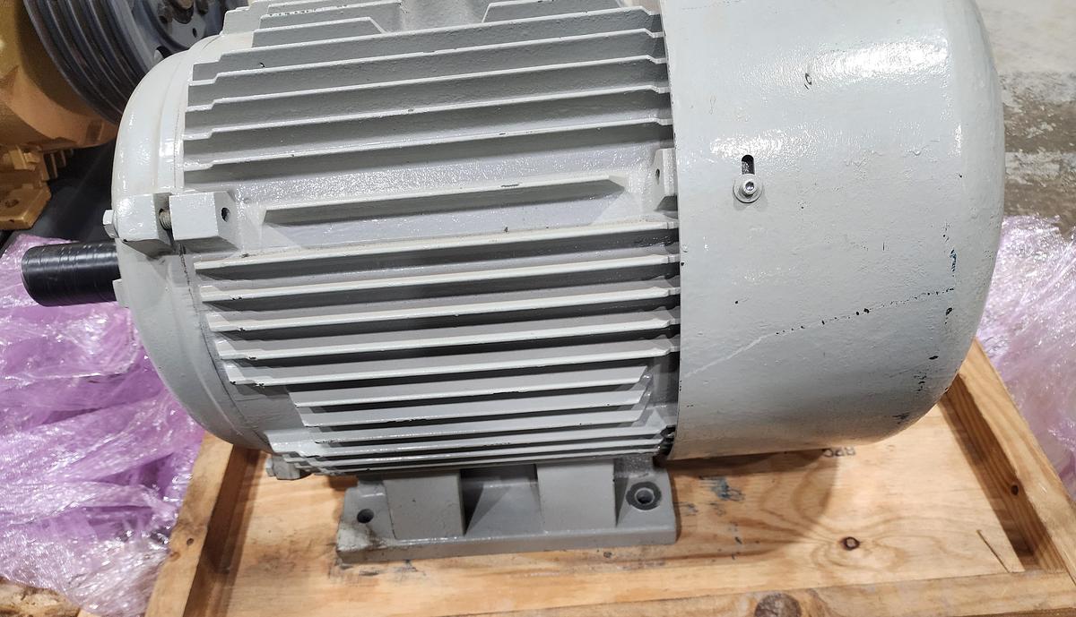 Used Leeson WattSaver Model: N364T17FB6B Frame: 364T 208-230/460 V 60 HP Motor