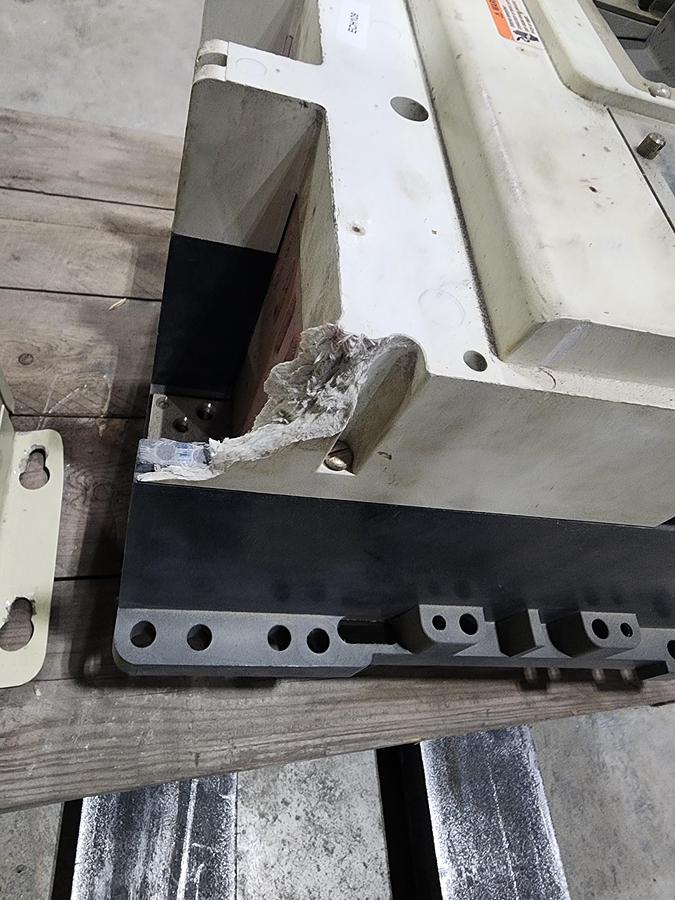 Used EATON CUTLER-HAMMER POW-R-WAY III 1600 AMP RD65K CIRCUIT BREAKER 