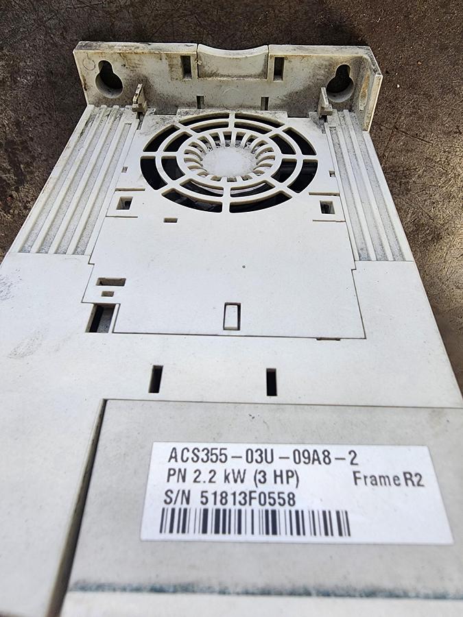 Used ABB ACS355-03U-09A8-2 2.2 KW 3 HP AC Drive