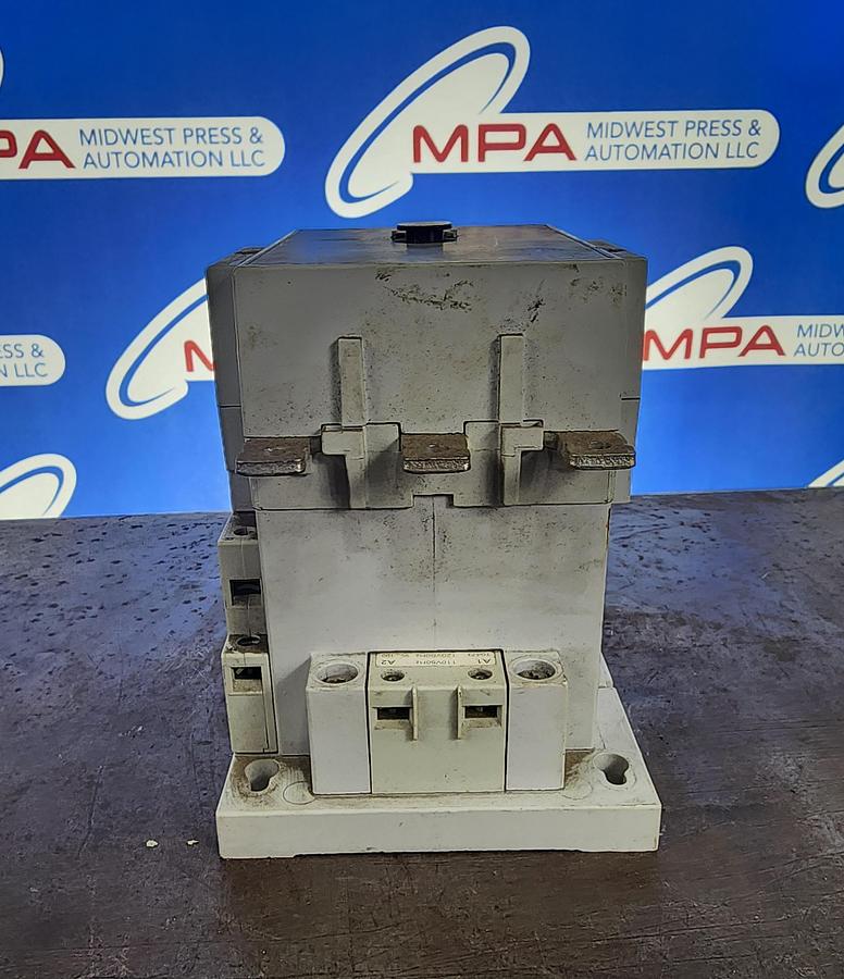 Used Allen-Bradley 100-D110 Contactor