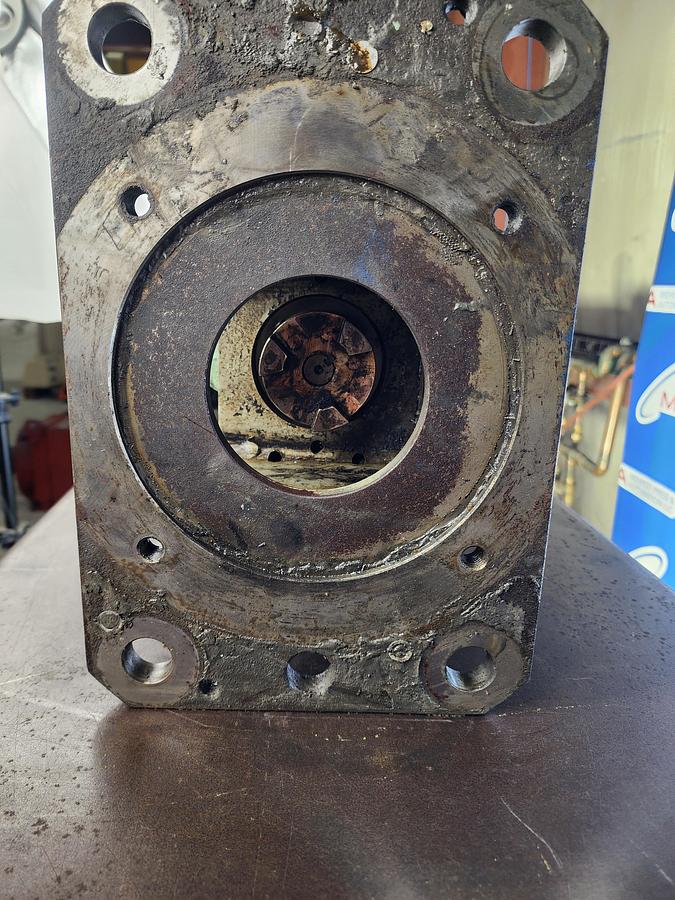 Used Daikin VD5-15AIR-95 Lube Pump off 300 TON KOMATSU L2M300-3BM