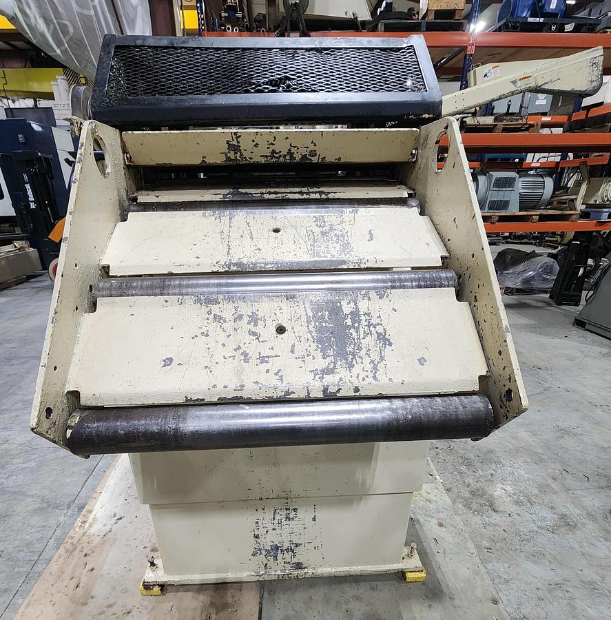 Used 20" WIDE MINSTER FEED LINE