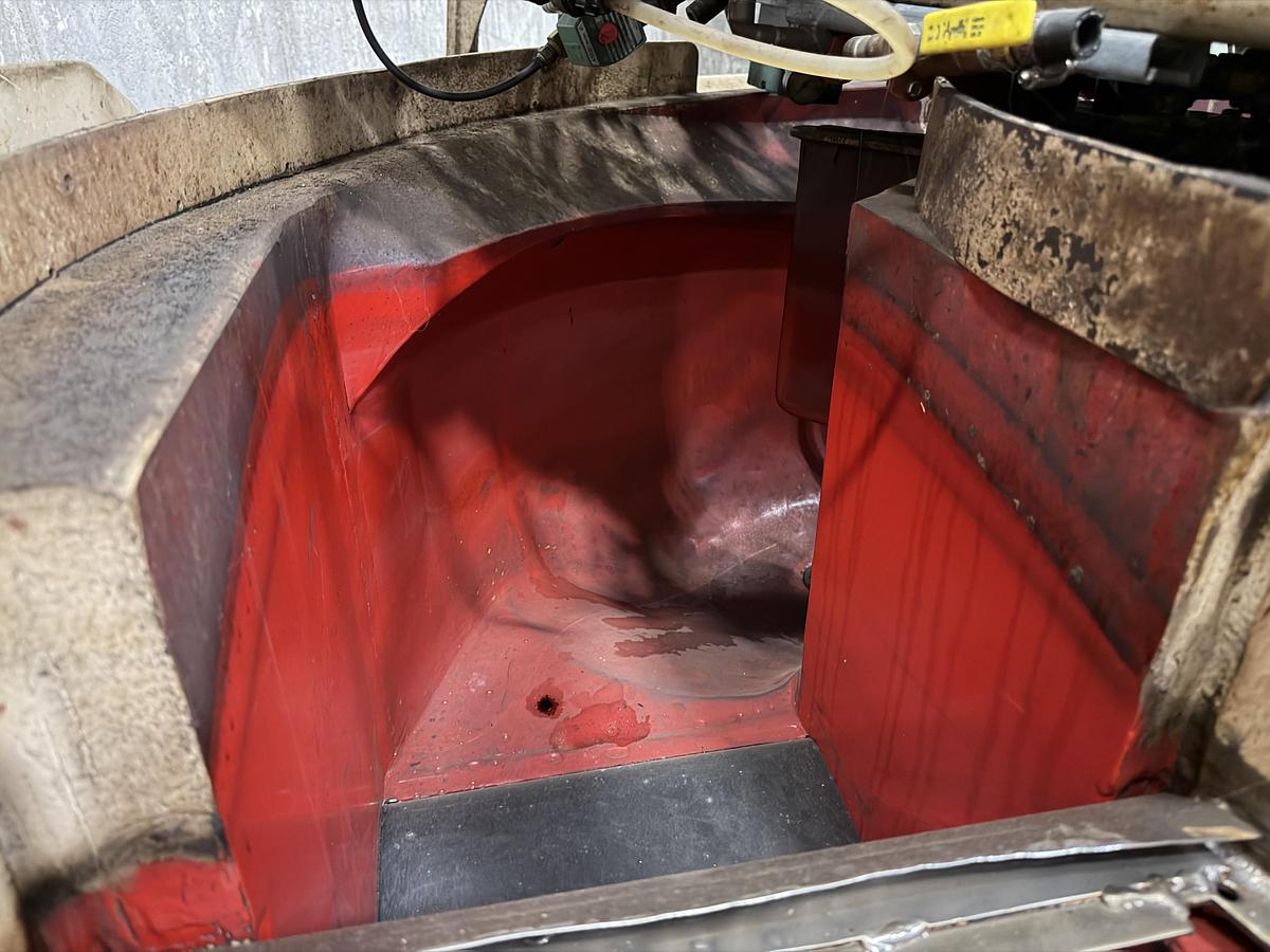 Used ROTO FINISH MODEL HRC-17 VIBRATORY FINISHING MACHINE