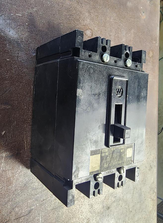 Used Westinghouse FB3040 Circuit Breaker 600 VAC 3 POLE 40 AMP