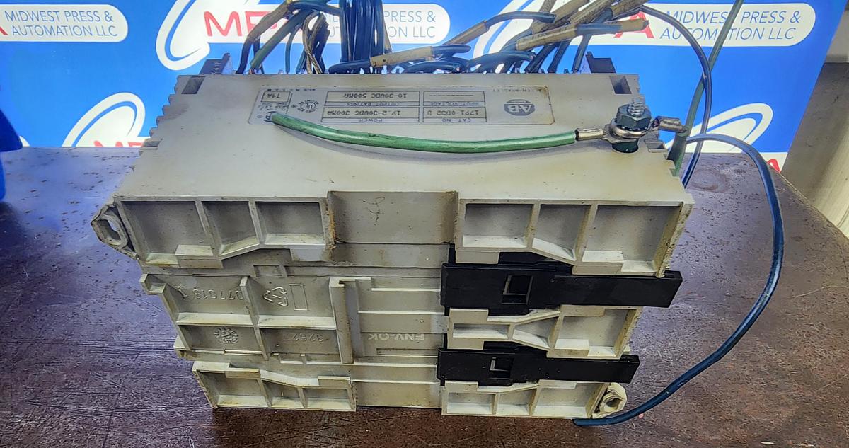 Used Allen-Bradley 1791-0B32 24 VDC Output 1791-OB32