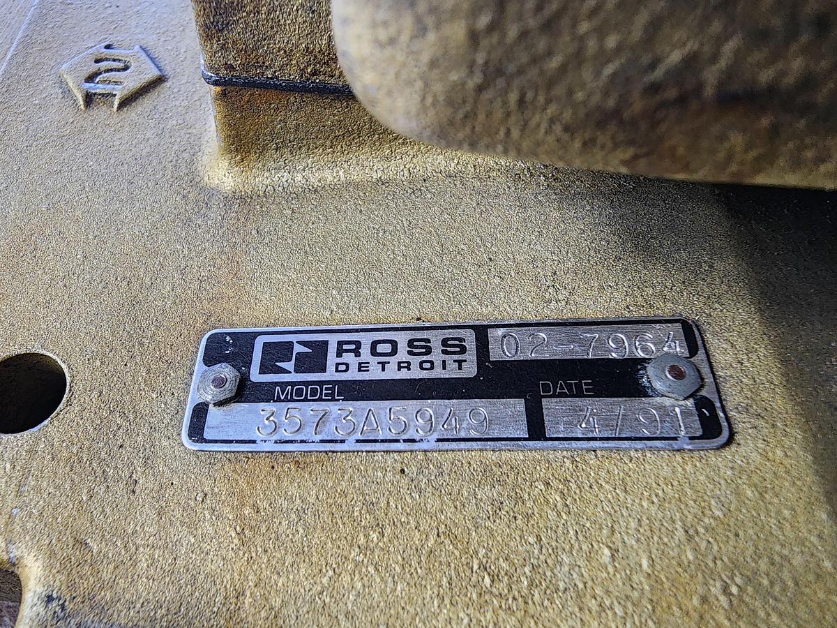 Used Ross Controls 3573A5949 / 250-0241 Solenoid Valve