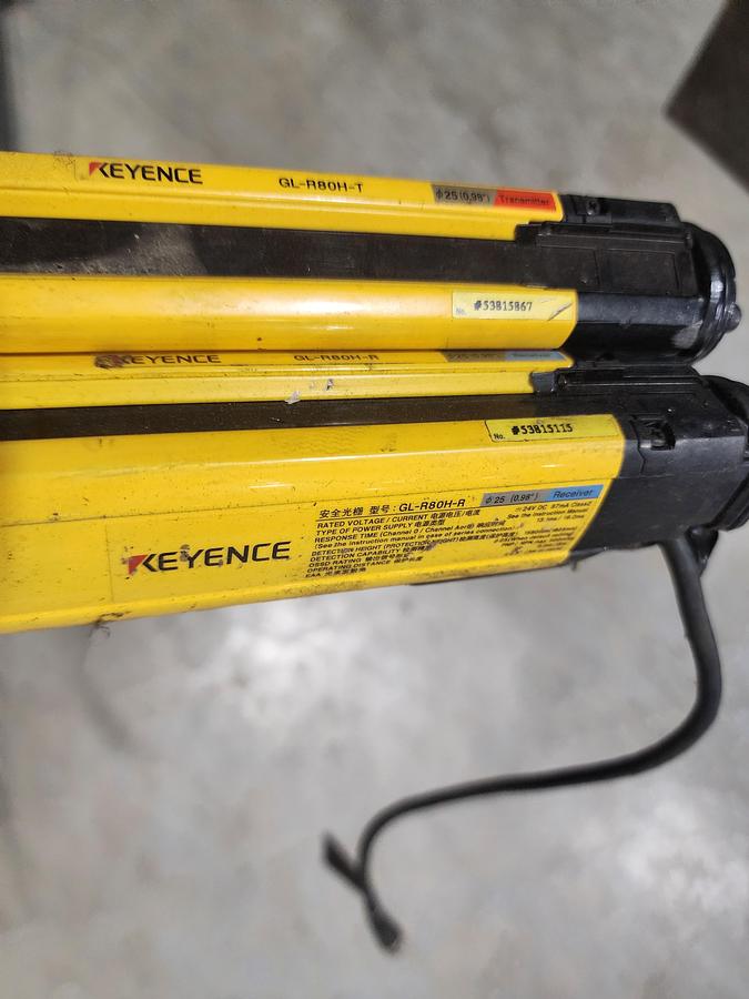 Used GL-R80H-T/ GL-R80H-R 80" Light Curtain Rx and Tx pair