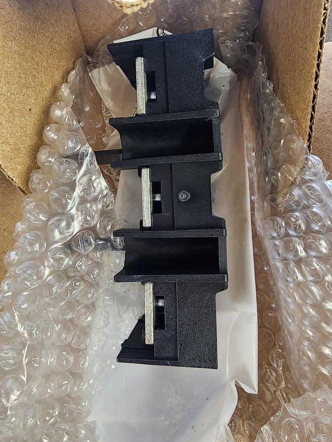 Used Allen-Bradley 1494U-F100 30 A 600 V Fuse Block