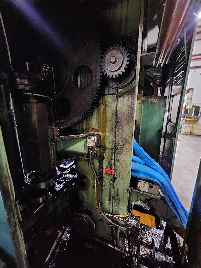 Used WATERBURY FARREL MODEL 413 C EYELET & TRANSFER PRESS