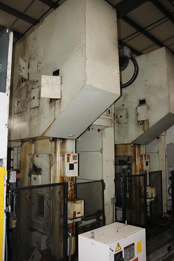 Used 440 TON KOMATSU MODEL LIC400 LINK DRIVE PRESS
