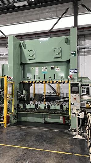 Used 330 TON AIDA MODEL DSF-N2-3000 SERVO STRAIGHT SIDE SINGLE CRANK PRESS