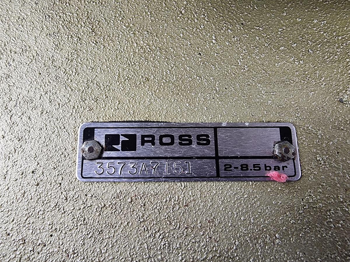 Used Ross Valve 3573A7151 2-8.5 Bar Valve