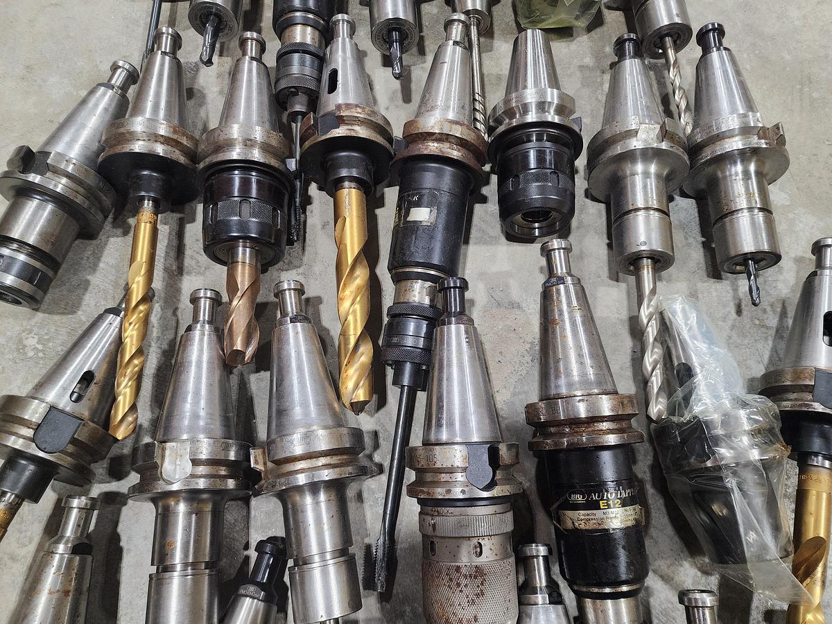 Used Big Plus Spindle System Lot of 33 CAT 40 Misc Toolholders