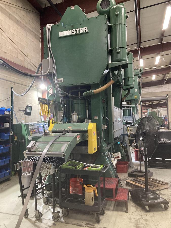 Used 200 TON MINSTER E2-200 STRAIGHTSIDE MECHANICAL PRESS