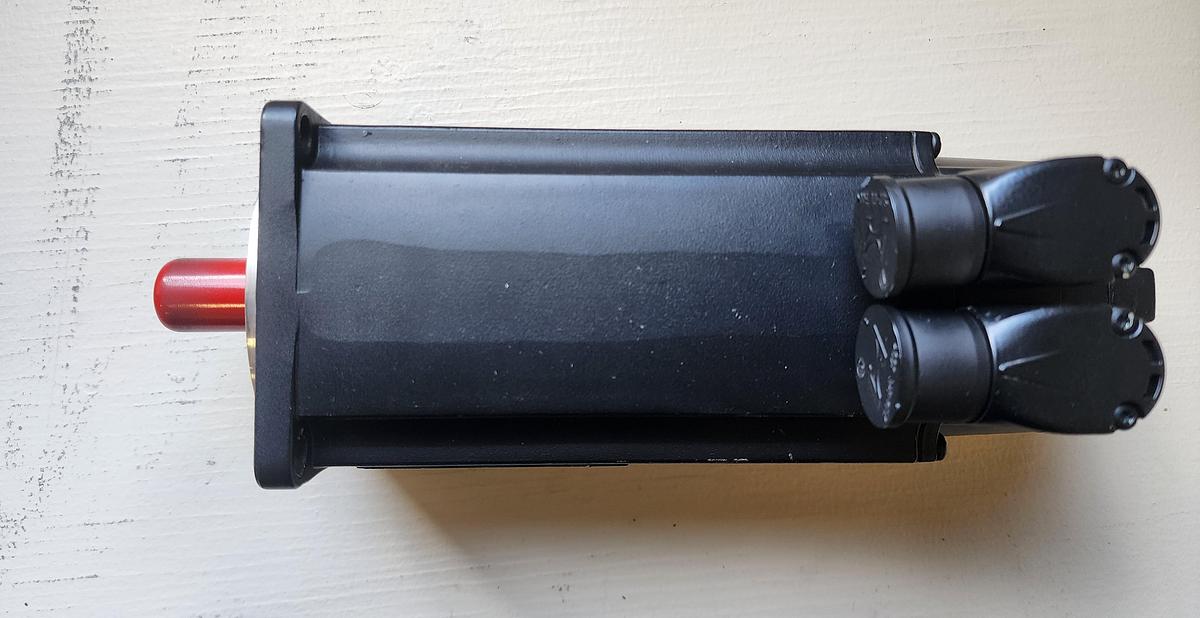 Rexroth MNR: R911307469 / MSK050C-0300-NN-M1-UP1-NNNN Servo Motor