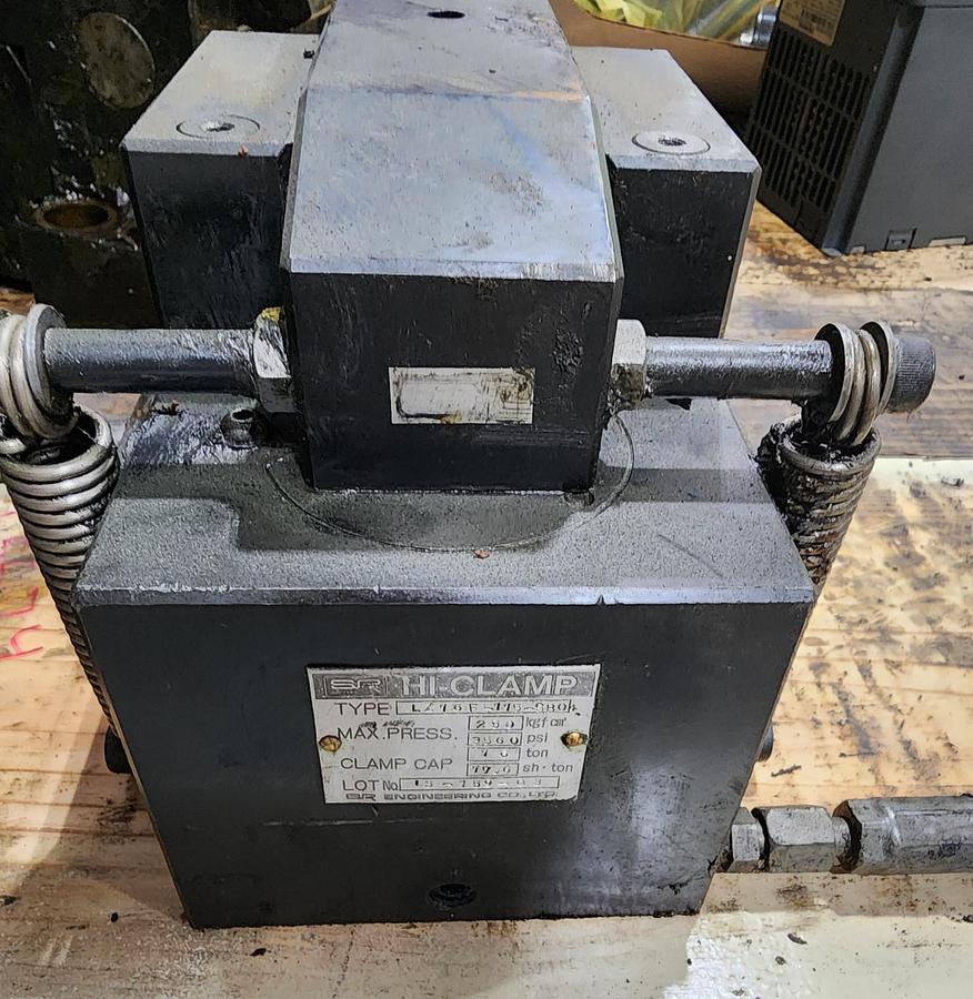 Used SR Engineering Hi-Clamp LZ16F-115-SB04 16 Ton Die Clamp