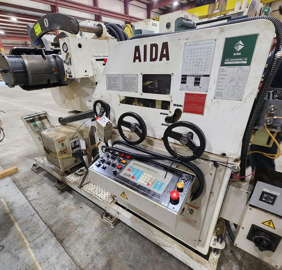 Used AIDA MODEL LFL-300R STRAIGHTENER FEEDER