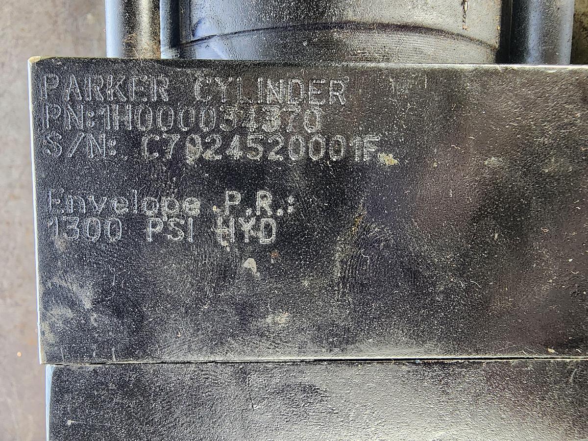 Refurbished Parker 1H000034370 Model: 3.25H3LLUS13A5.000 1300 PSI Rebuilt Cylinder