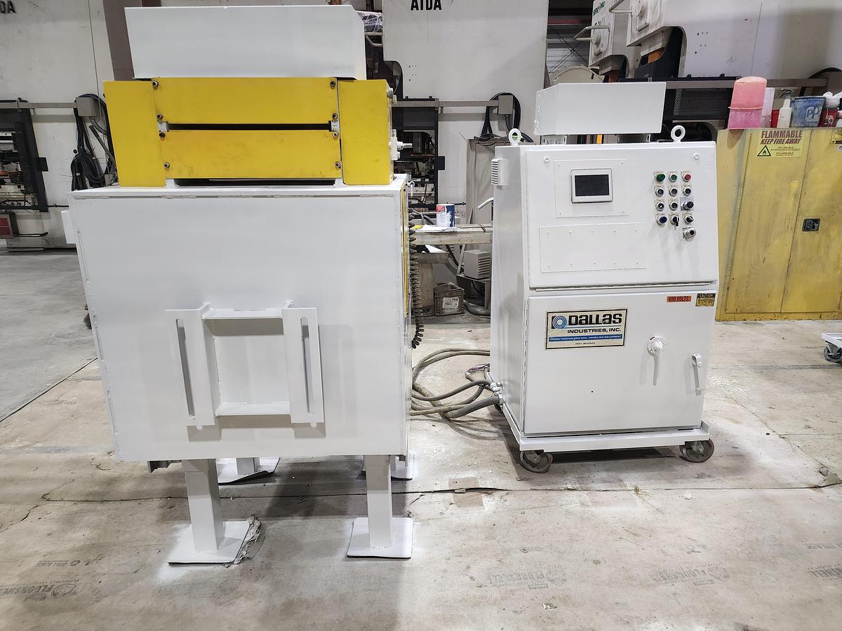 Used 18" DALLAS SERVO CABINET STYLE FEEDER