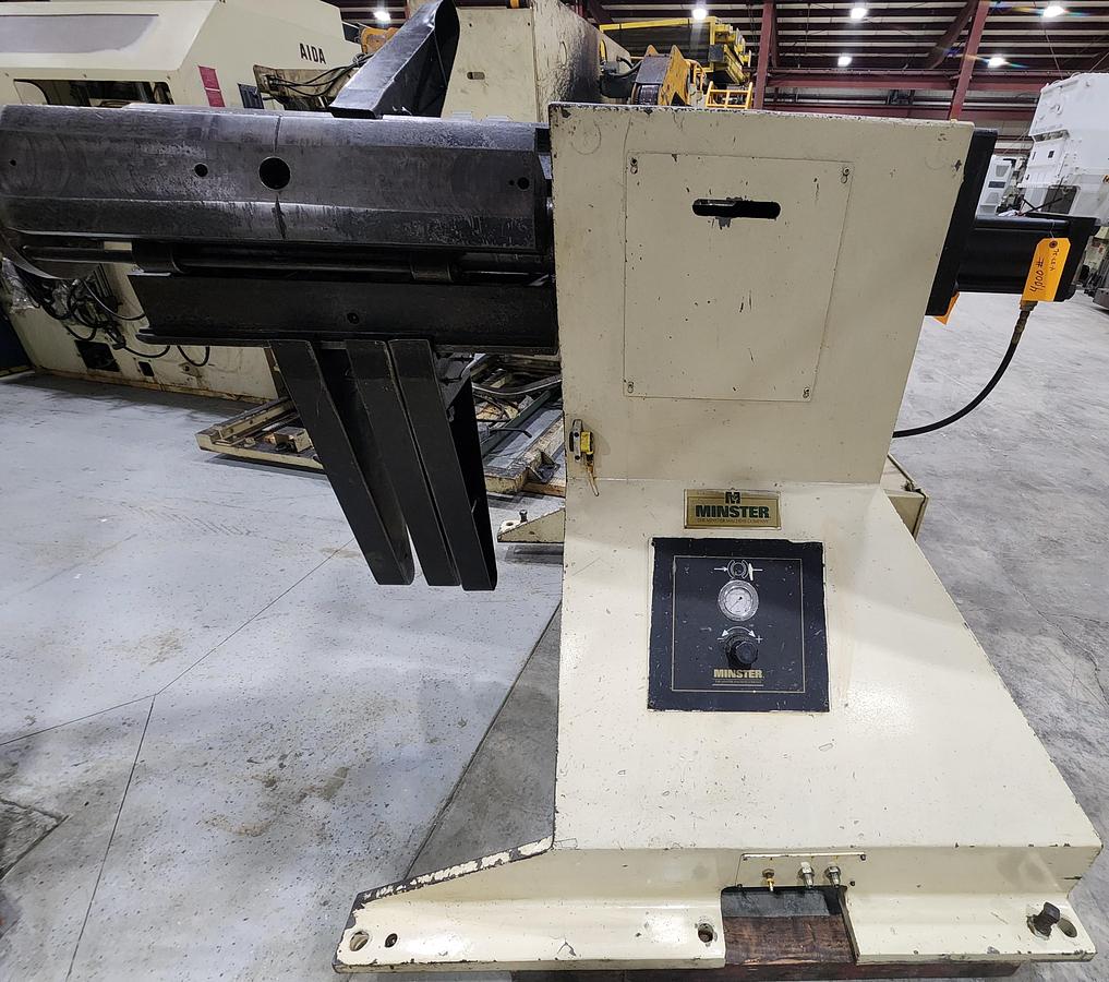 Used 20" WIDE MINSTER FEED LINE