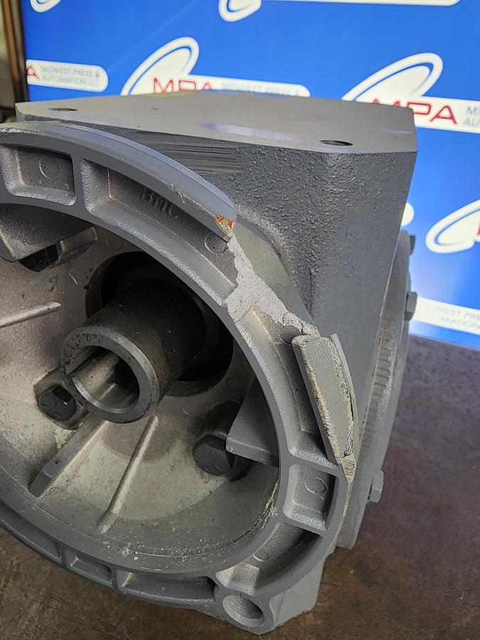 Used Boston Gear F73240B7G 2.03 HP Gearbox 40:1 Reducer F732-40-B7-G