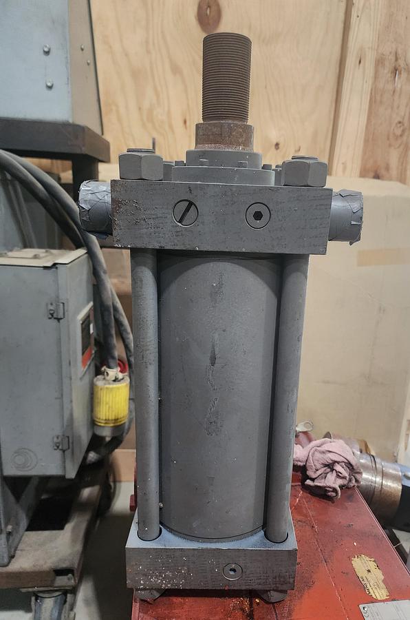 Miller HV281B2B-6.00-10.000-0250-N11T 3000 PSI Hyd Cylinder