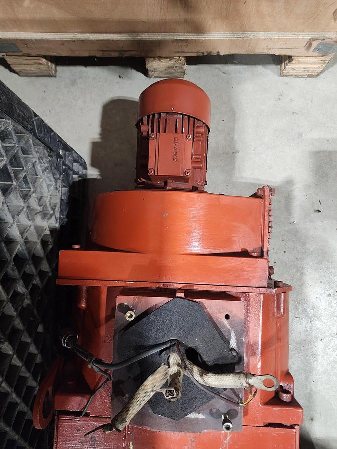 Refurbished Siemens 186-7HF000EA0-Z 1PH7 2000 RPM 94 KW Rebuilt Servo Motor 