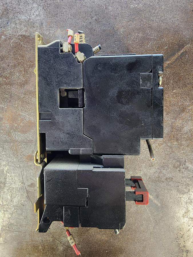 Used Square D Class 8536 Type SCO 3 Size 1 Starter / 8536SCO3