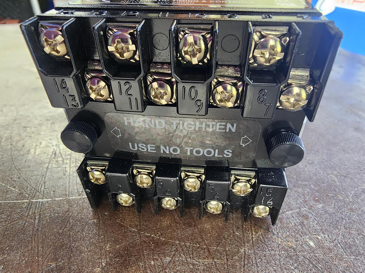 Used ATC Automatic Timing Controls 356C350Q30PX 356 Shawnee II Timer / Counter