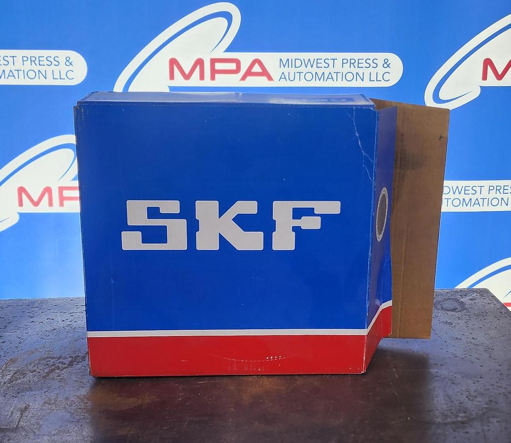 SKF Explorer 23126CC/W33 Spherical Roller Bearing 23126 CC/W33