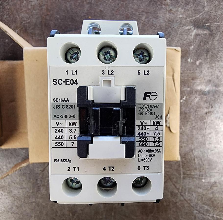 Fuji Electric SC-E02/G SC-E04 Magnetic Contactor SCE09AG-E