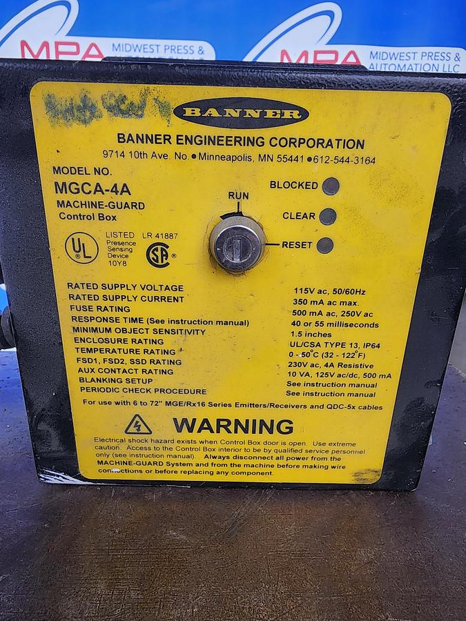 Used Banner MGCA-4A Light Curtain Control w Cables