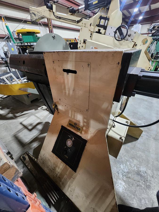 Used 20" WIDE MINSTER FEEDLINE