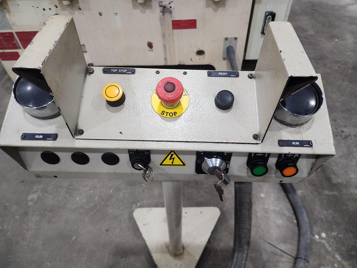 Used 121 TON AIDA MODEL NC2-1100(2)E GAP FRAME PRESS