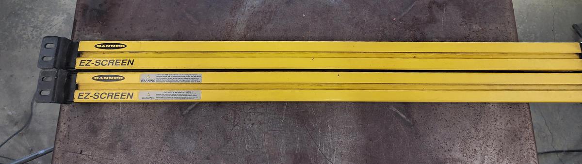Used Banner SLSE14-750Q8 SLSR14-750Q8 EZ-Screen Light Curtain Pair