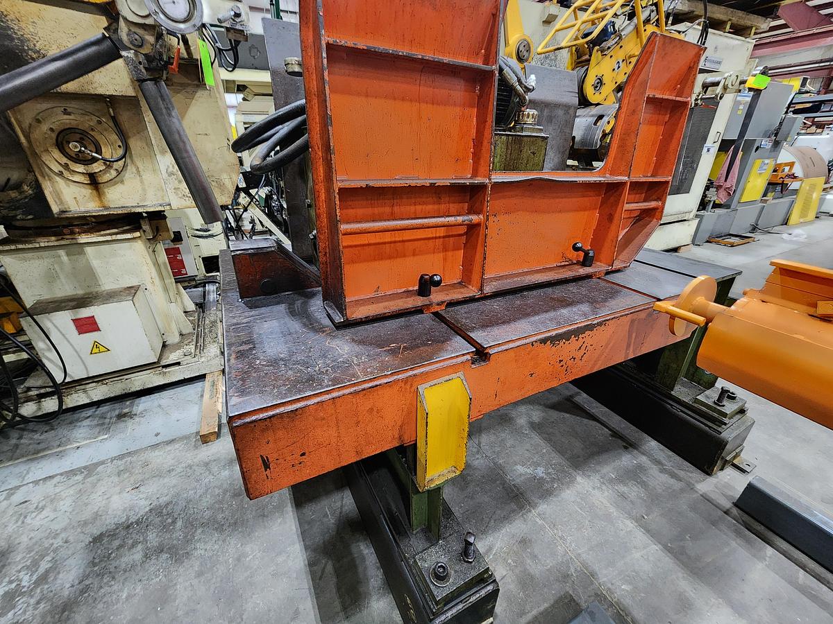 Used 30" x 30,000 LB US MACHINE CRADLE LINE